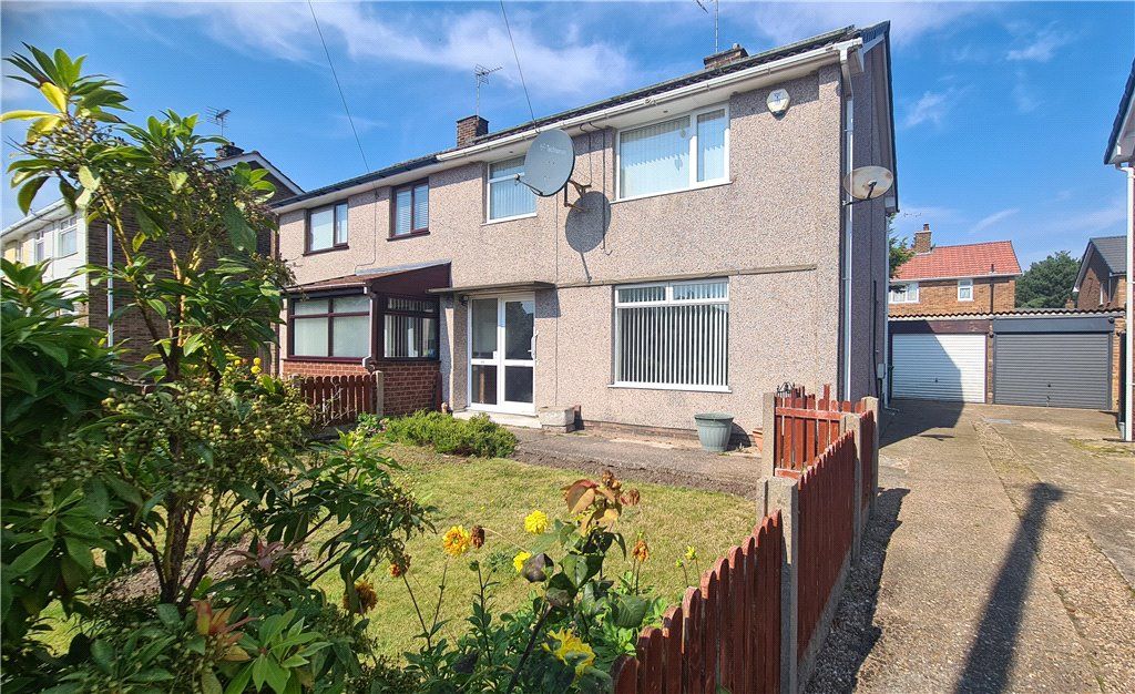 3 bed semidetached house for sale in The Mount, Forest Town, Mansfield