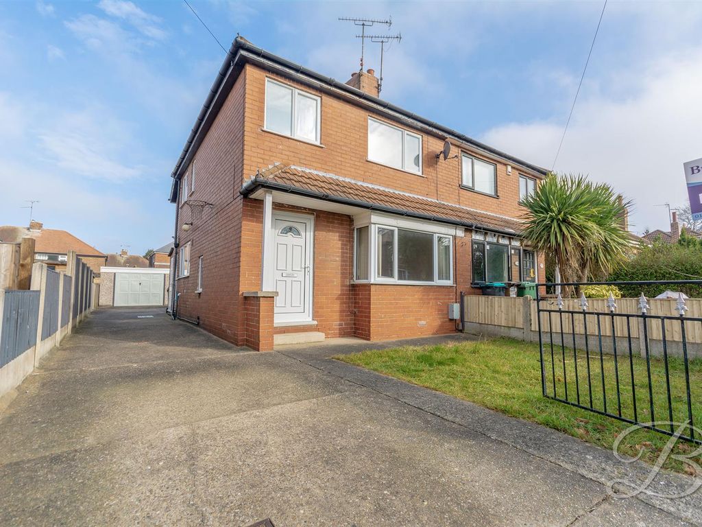 3 bed semidetached house for sale in Louwil Avenue, Mansfield