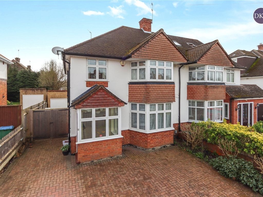 4 bed semidetached house for sale in Langley Way, Watford