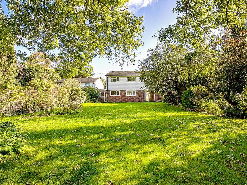 4 bed detached house for sale in Ridge Langley, Sanderstead, South Croydon CR2, £600,000 Zoopla