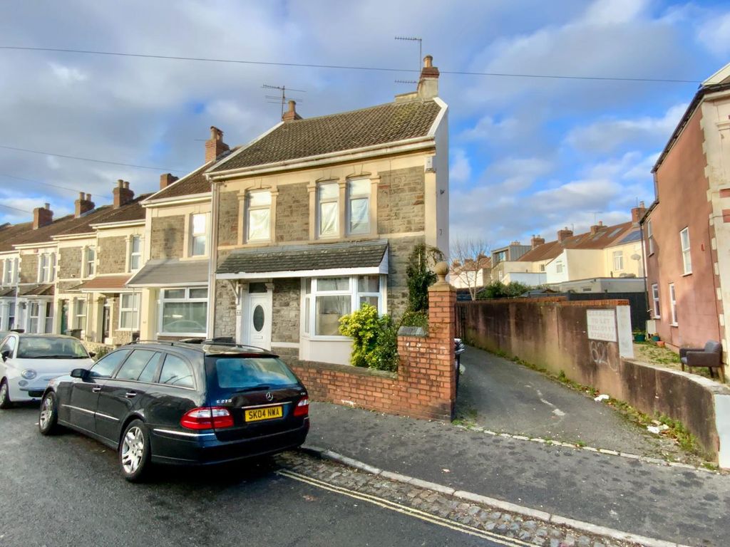 3 bed end terrace house for sale in Avonvale Road, Redfield, Bristol