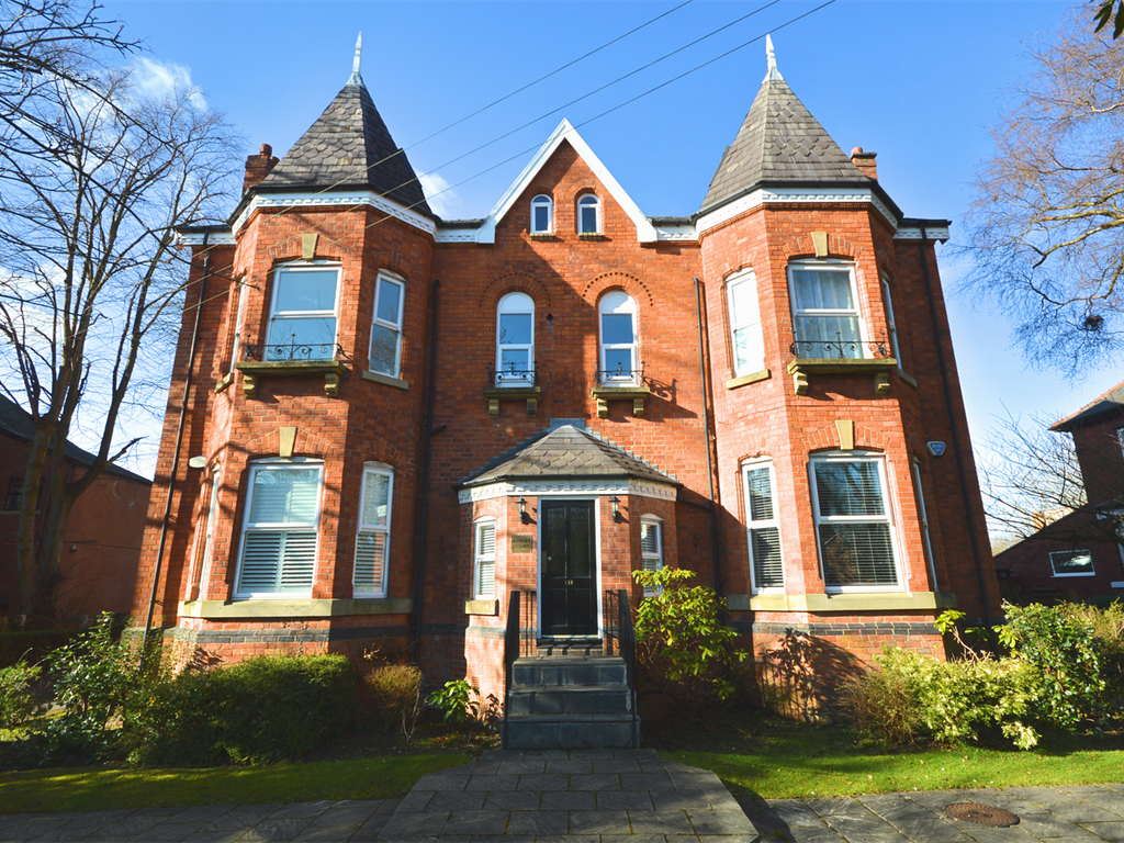 2 bed flat for sale in Heaton Moor Road, Heaton Moor, Stockport SK4