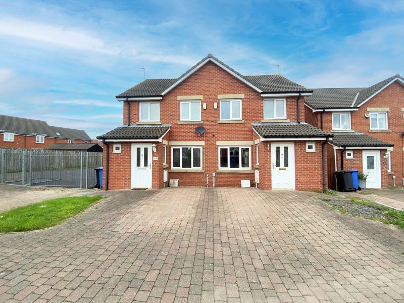 3 bed semidetached house for sale in Chestnut Way, Widdrington