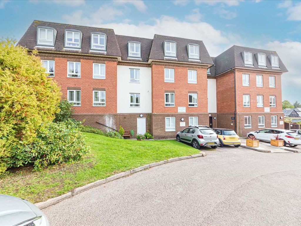 2 bed property for sale in Lilley Court, Heath Hill Road South