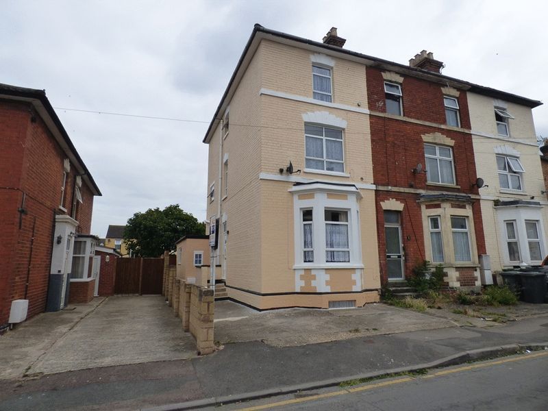 4 bed semidetached house for sale in Regent Street, Tredworth