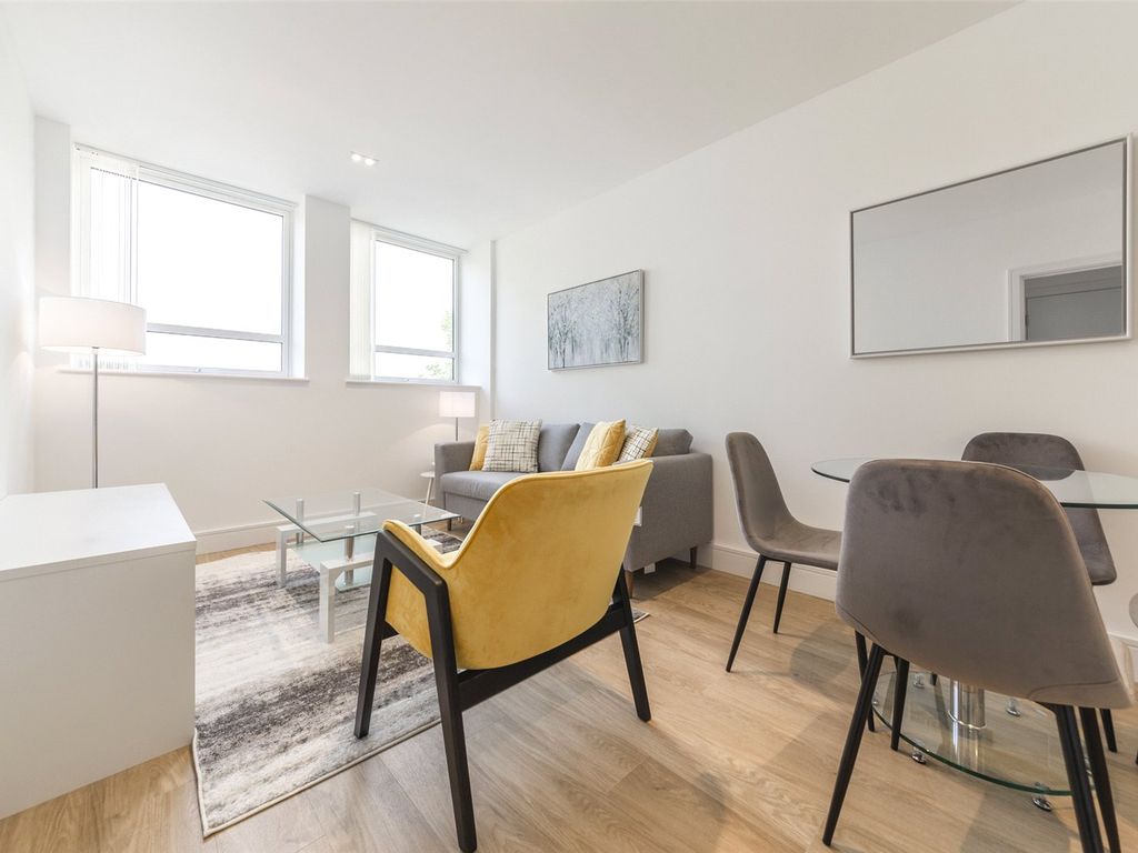 1 bed property to rent in High Street, Rickmansworth, Hertfordshire WD3