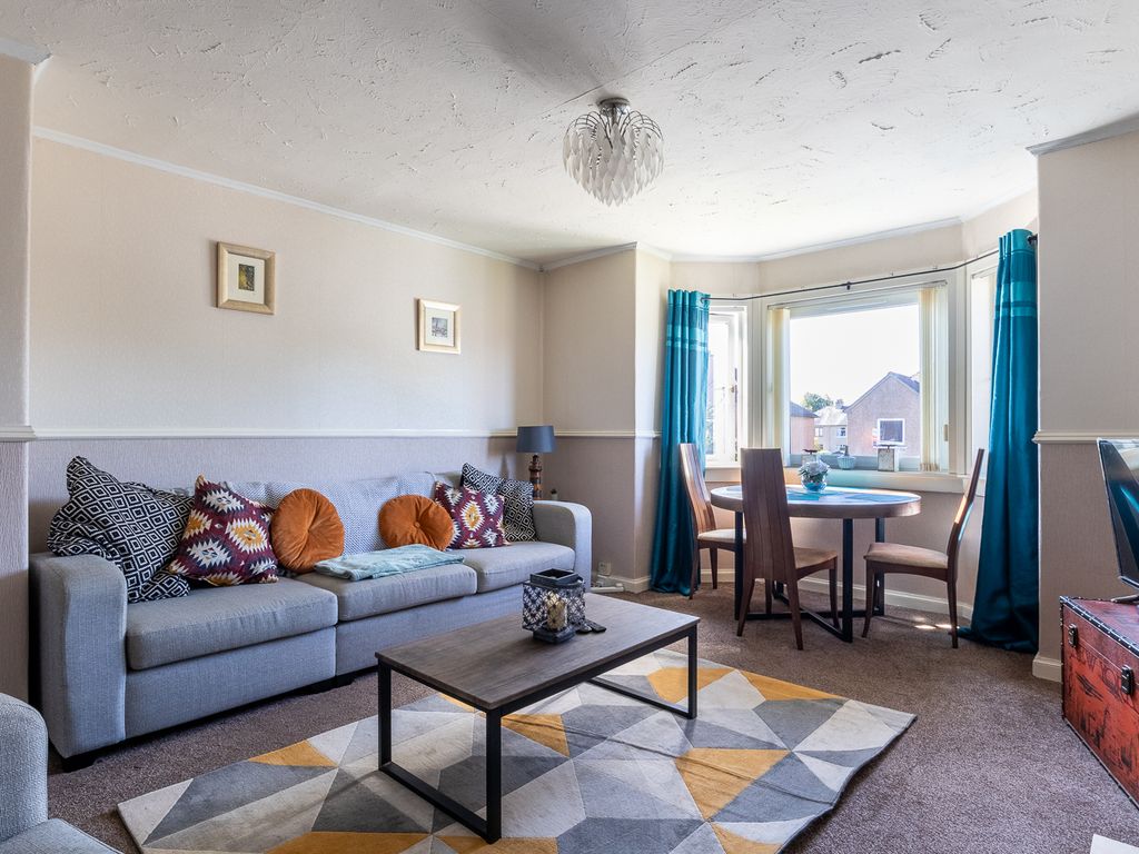 3 bed flat for sale in Oswald Avenue, Grangemouth FK3, £125,000 Zoopla