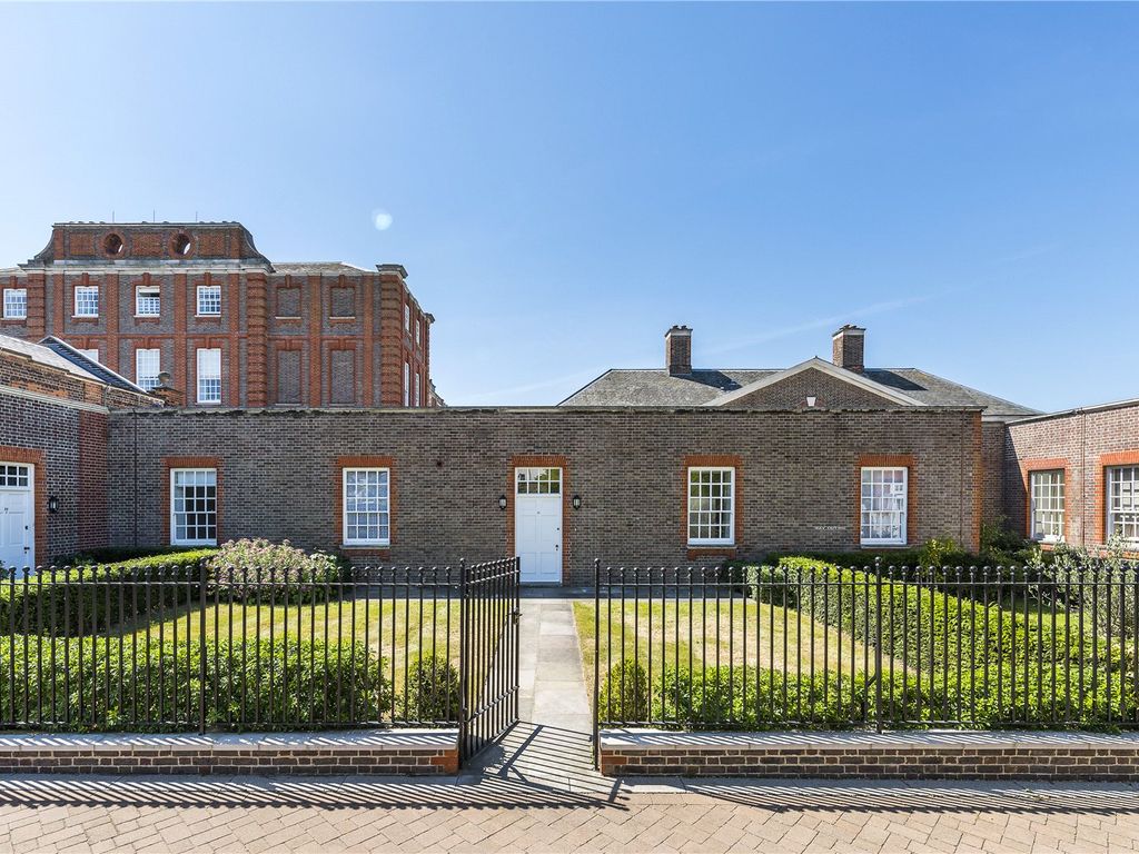 Roehampton House, Vitali Close, London SW15  