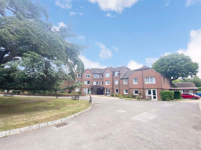 1 bed flat for sale in Redwood Manor, Haslemere GU27 Zoopla