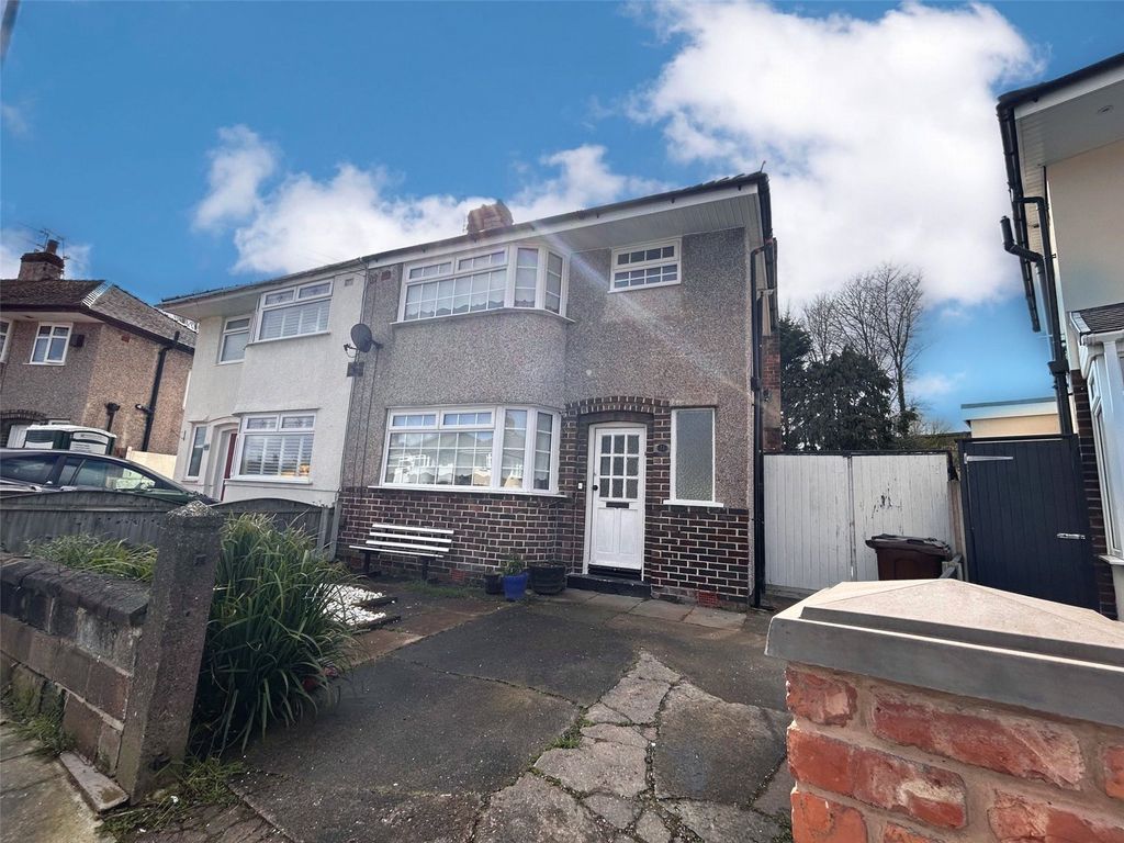 3 bed semidetached house for sale in Mostyn Avenue, Old Roan