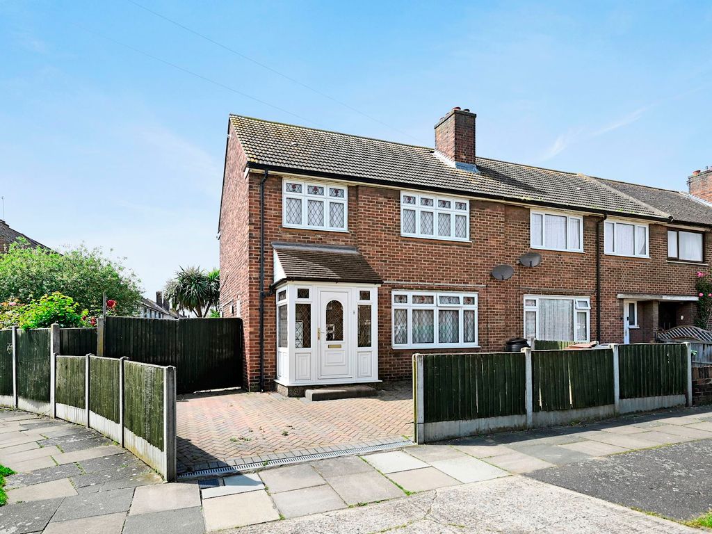 3 bed end terrace house for sale in Morrison Road, Barking IG11, £