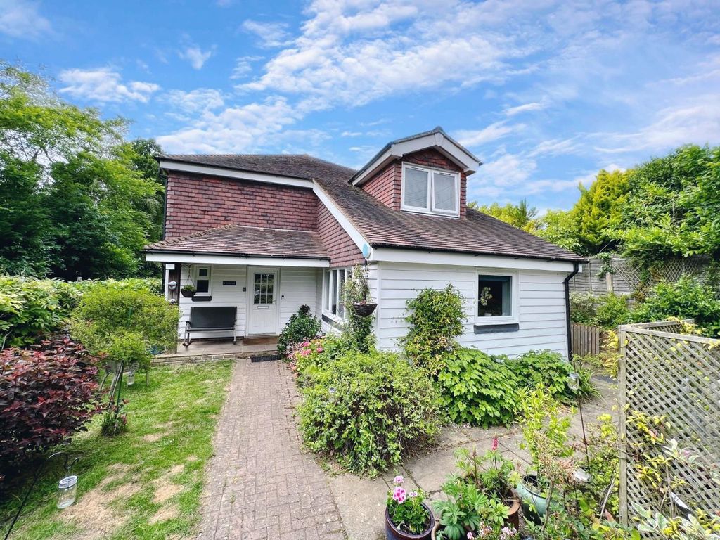 5 bed detached house for sale in Shoreham Lane, St. Michaels, Tenterden