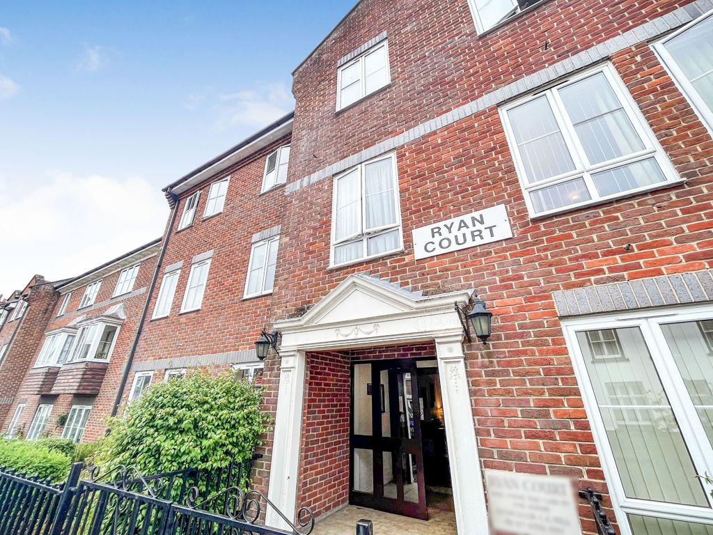 1 bed flat to rent in Ryan Court, White Cliff Mill Street, Blandford