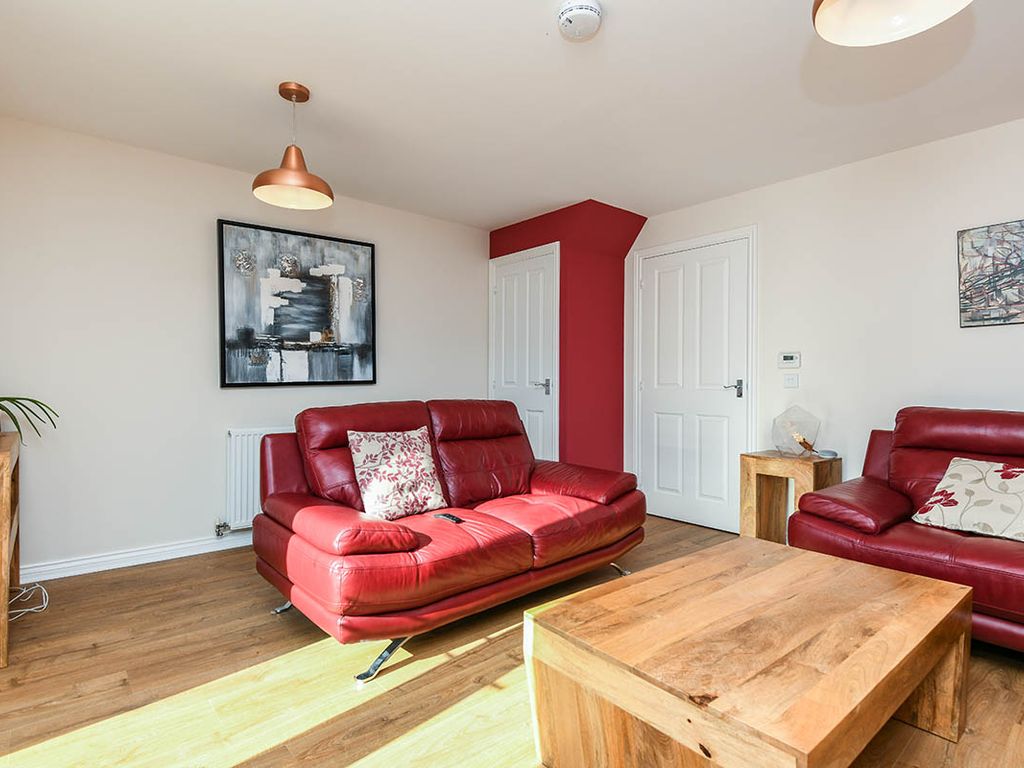 3 bed semidetached house for sale in Station View, Winchburgh