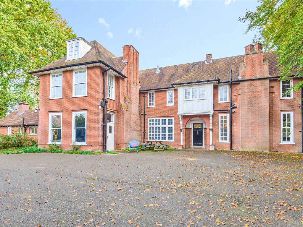 8 bed detached house for sale in Haylings Road, Leiston, Suffolk IP16