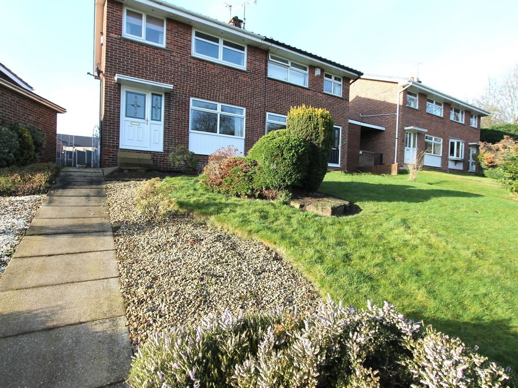 3 bed semidetached house for sale in Greenacres, Hoyland, Barnsley S74