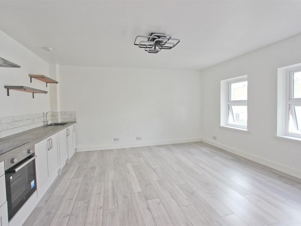 1 bed flat for sale in Field Road, London E7, £270,000 Zoopla