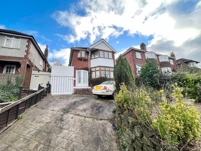 3 bed detached house for sale in Stourbridge Road, Holly Hall, Dudley