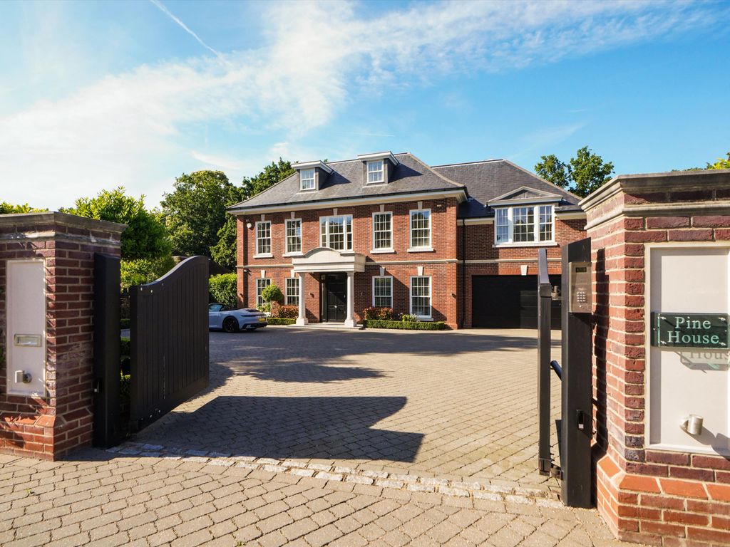 Godolphin Road, Weybridge, Surrey KT13  