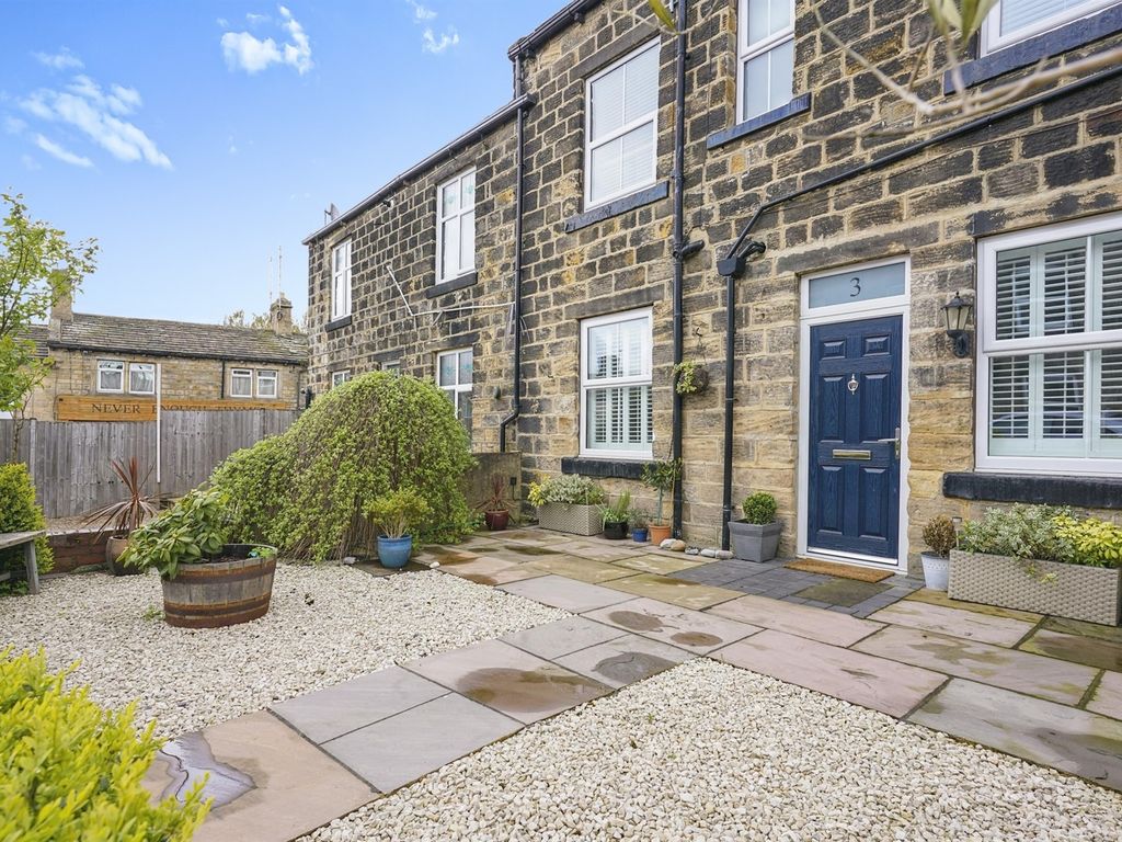 3 bed terraced house for sale in King Street, Yeadon, Leeds LS19, £250,000 Zoopla