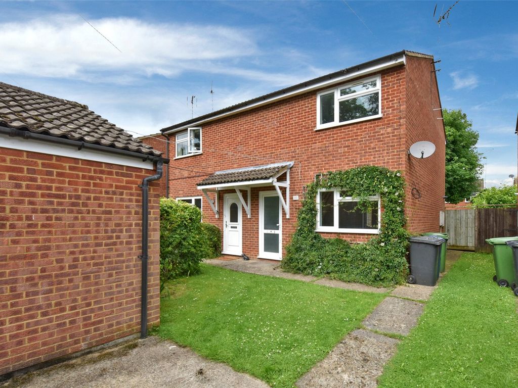 2 bed semidetached house to rent in Savill Way, Marlow, Buckinghamshire SL7, £1,550 pcm Zoopla