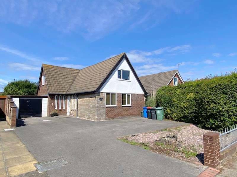 4 bed detached bungalow for sale in Broadway, Fleetwood FY7 Zoopla