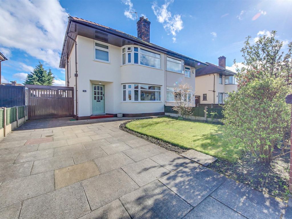 3 bed semidetached house for sale in Montrose Drive, Churchtown