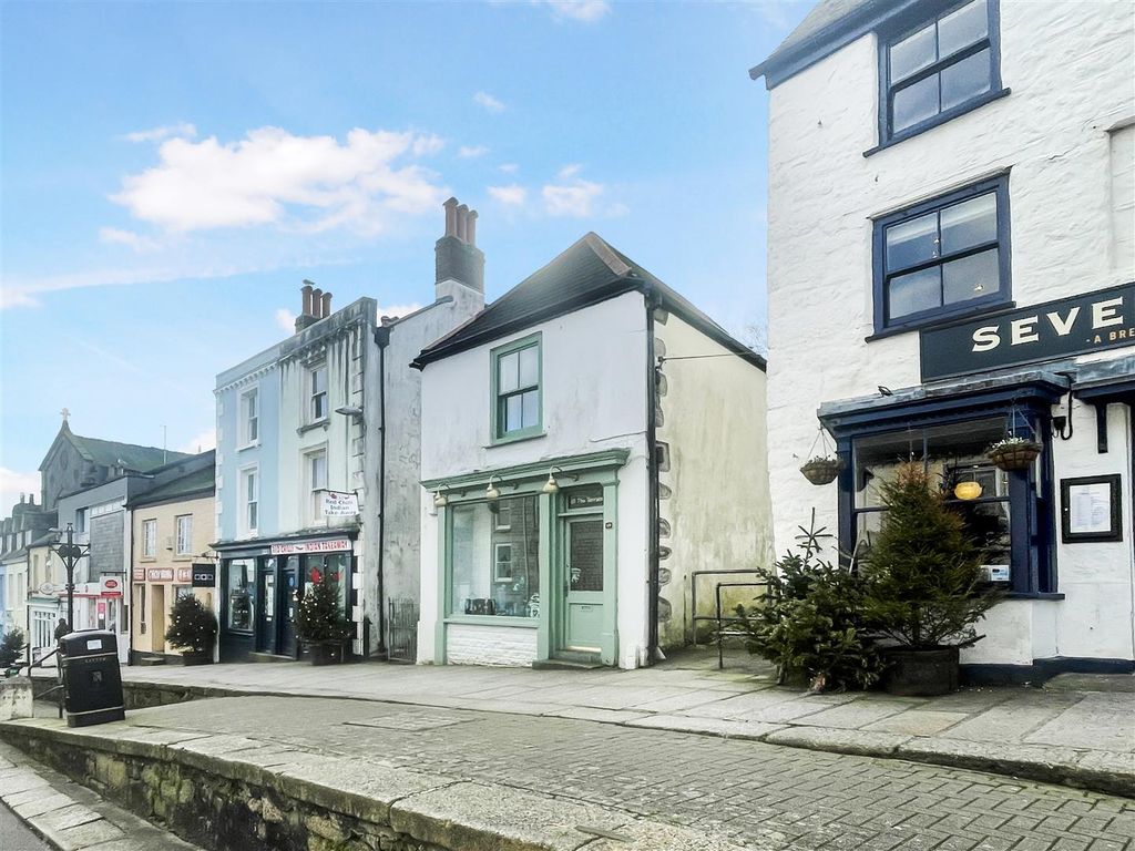 1 bed property for sale in Audierne, The Terrace, Penryn TR10, £230,000