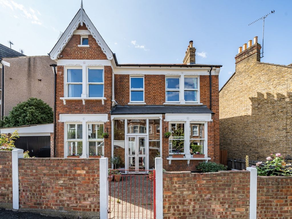 5 bed detached house for sale in Road, London SE7, £