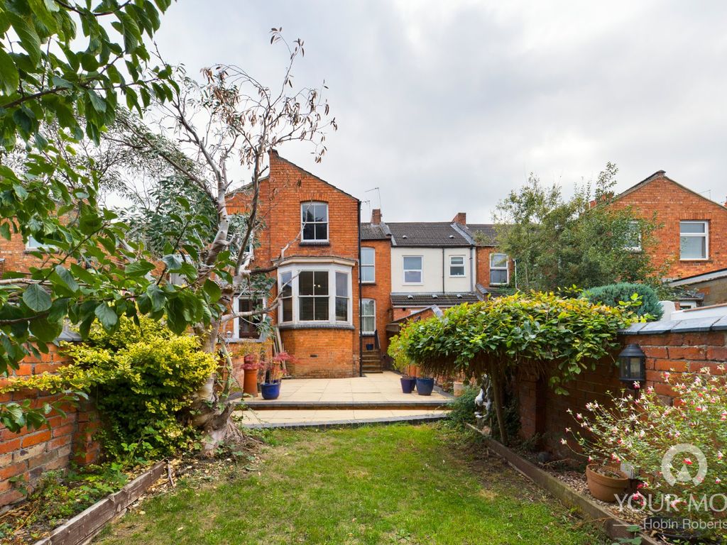 3 bed terraced house for sale in Derby Road, Abington, Northampton NN1