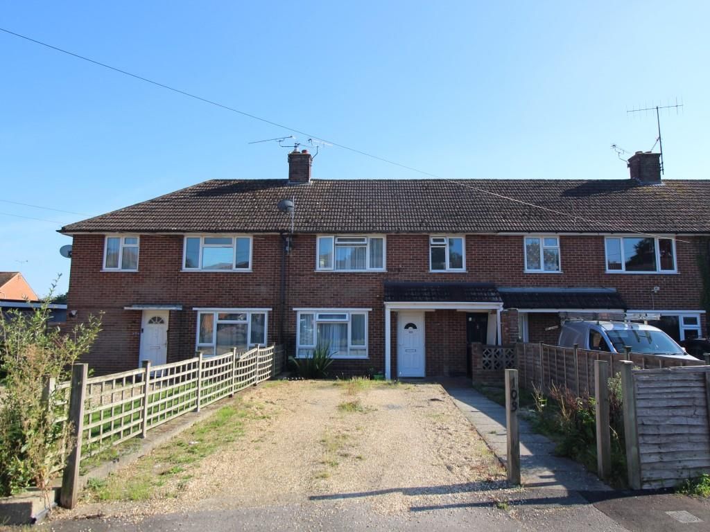 3 bed terraced house for sale in Gainsborough Road, Reading RG30, £325,000 Zoopla