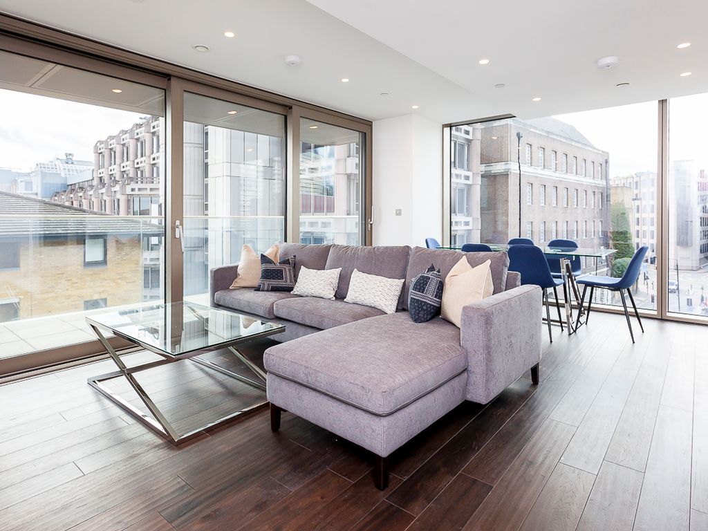 Royal Mint Street, Tower Hill E1  