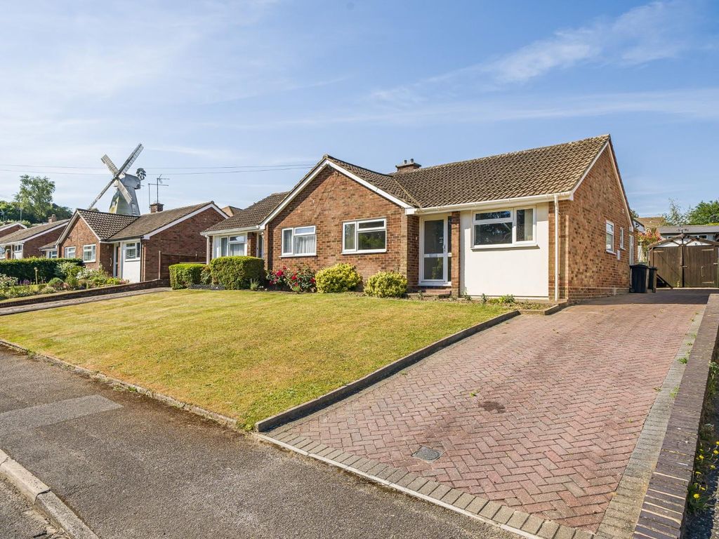 2 bed semidetached bungalow for sale in Harvey Road, Willesborough