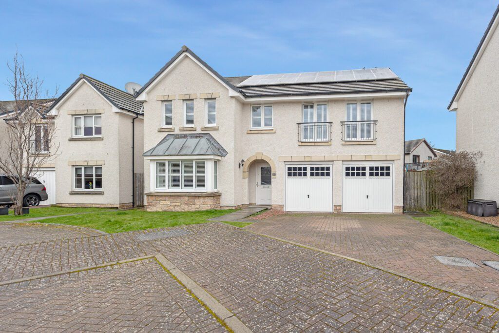 5 bed detached house for sale in Galloway Road, Causewayhead FK9 Zoopla