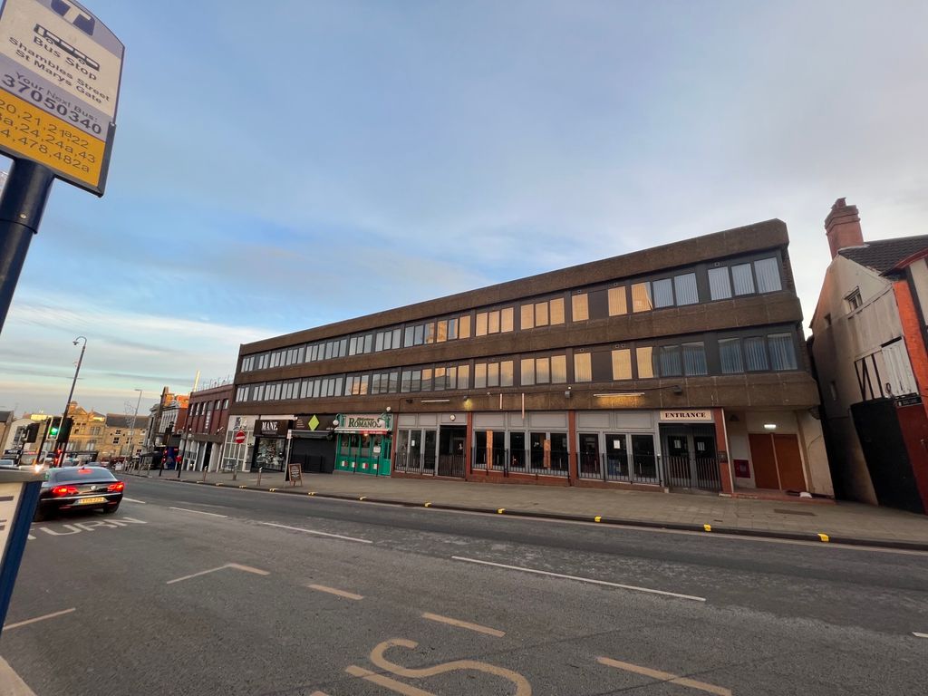 1 bed flat to rent in Yorkshire House, Shambles Street, Barnsley S70