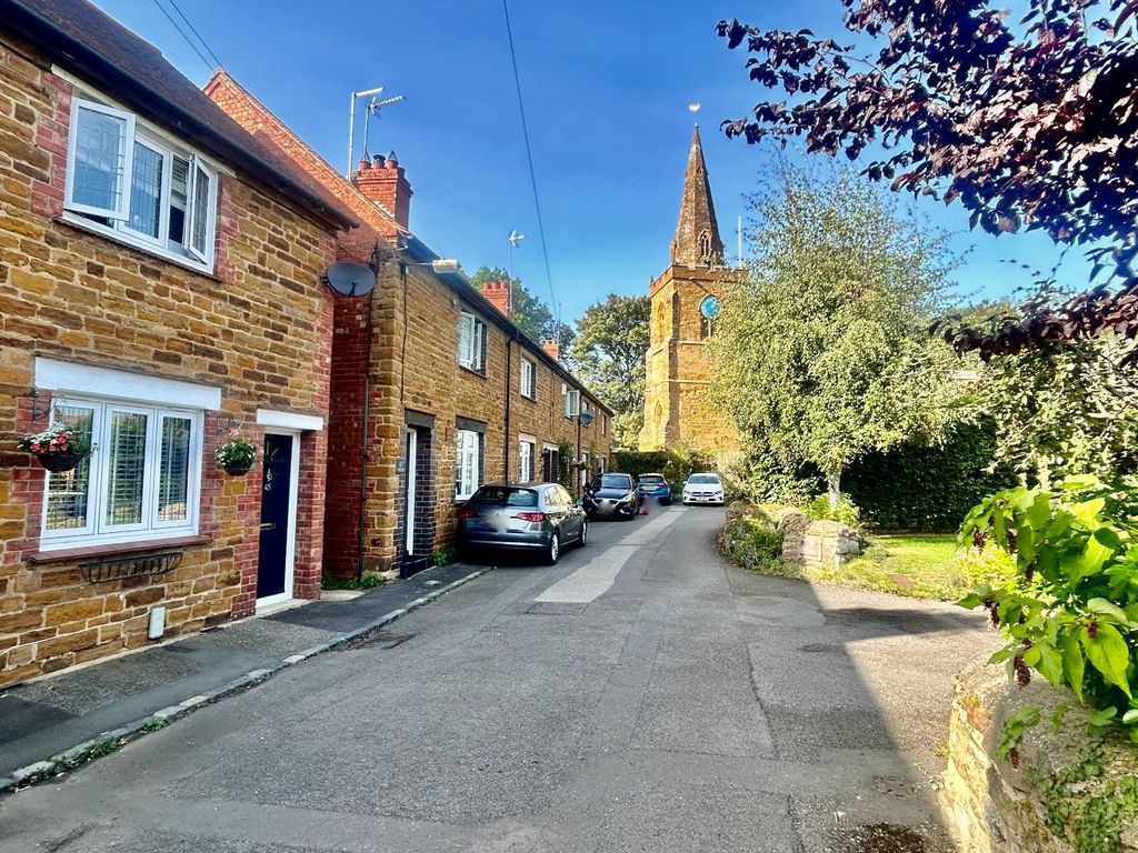 2 bed cottage for sale in Mole Cottage, Church Lane, Kislingbury