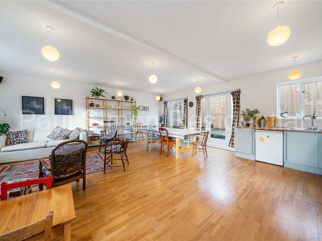 Sussex Way, London N19  