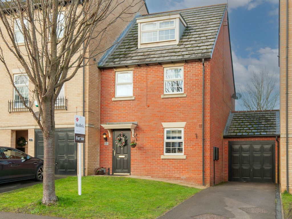 3 bed end terrace house for sale in Stockwell Avenue, Kiveton Park S26, £220,000 Zoopla