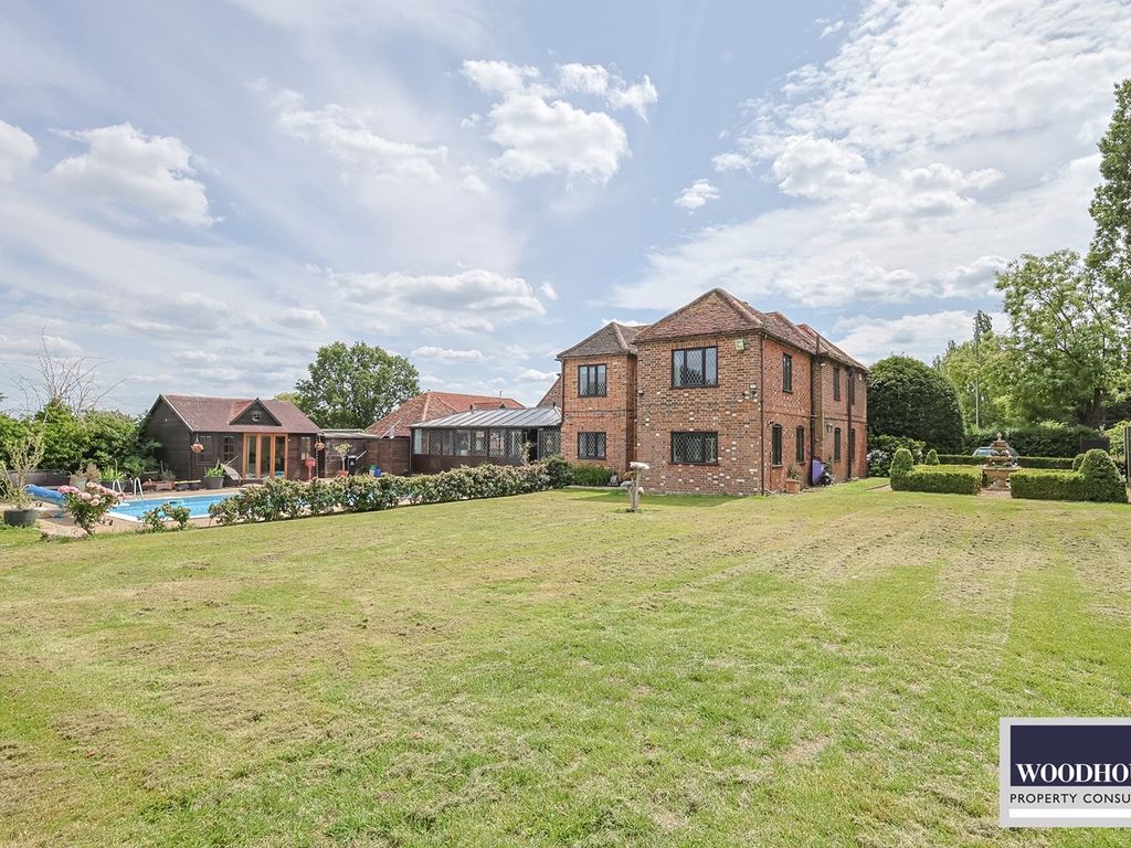 5 bed detached house for sale in Goffs Lane, Goffs Oak EN7, £1,200,000