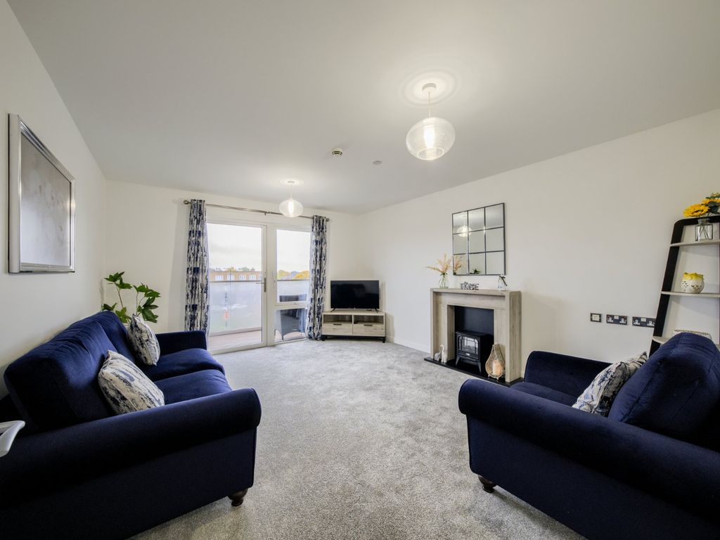 New home, 1 bed flat for sale in Victoria Crescent, Shirley, Solihull B90, £147,500 Zoopla