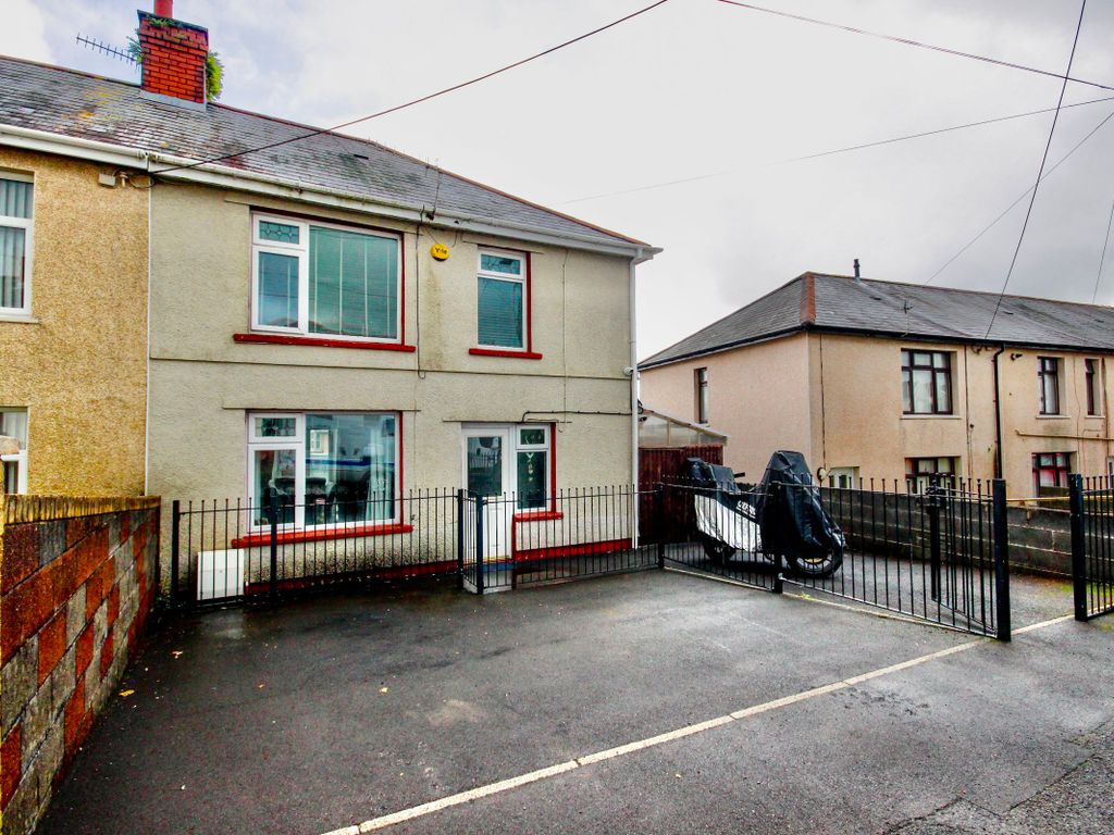 3 bed semidetached house for sale in St. Gwladys Avenue, Bargoed CF81