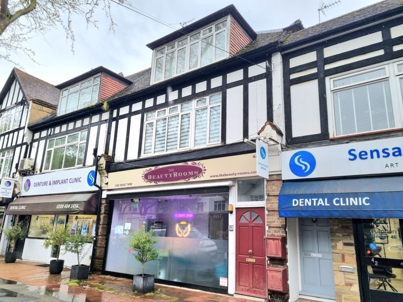 2 bed flat to rent in Banstead Road, Carshalton SM5, £1,600 pcm Zoopla