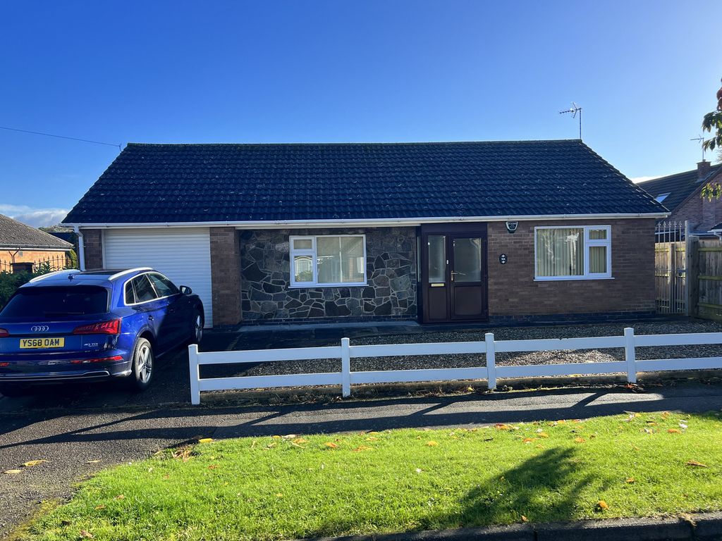 2 bed detached bungalow for sale in Liberty Road, Glenfield LE3, £