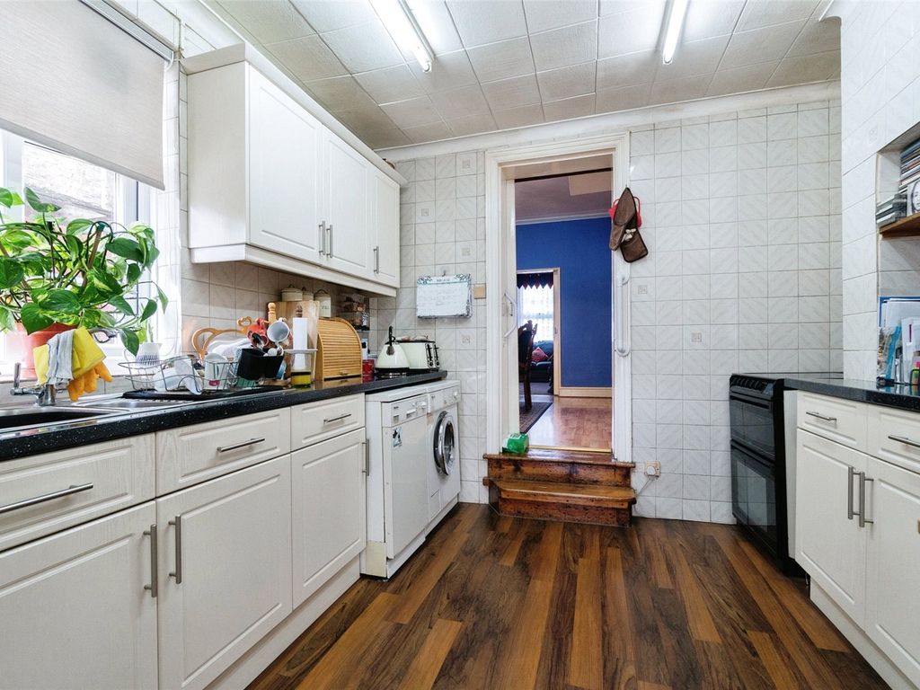 3 bed terraced house for sale in Whitehorse Road, Croydon CR0 Zoopla