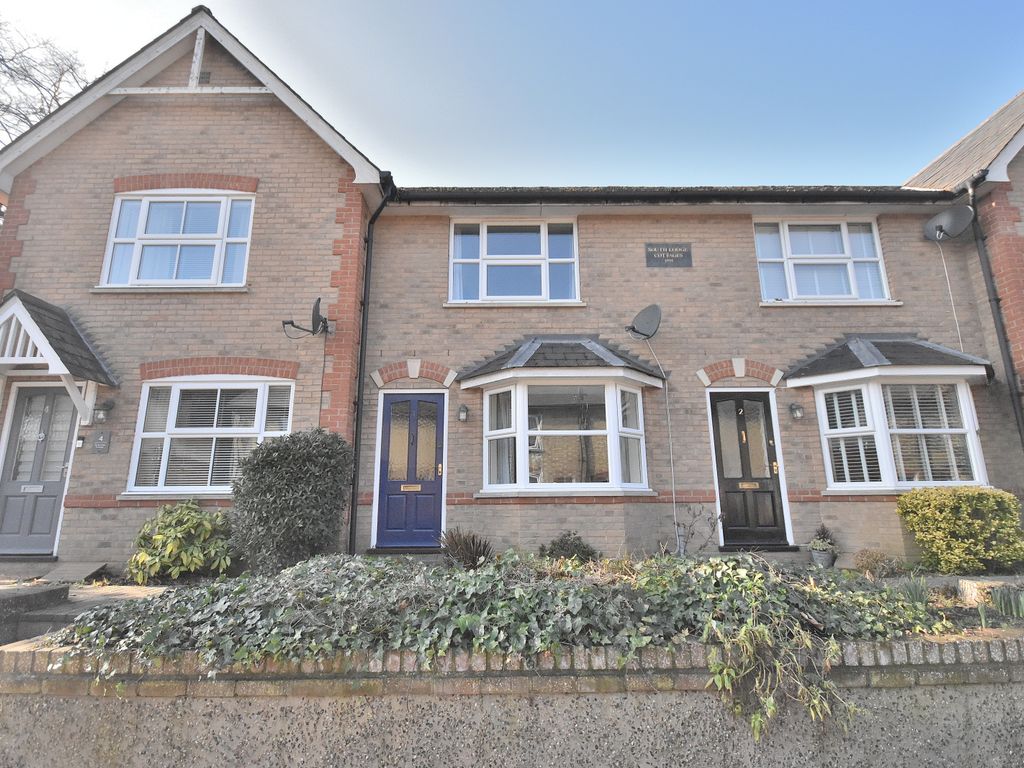 2 bed detached house to rent in South Lodge Cottages, Southmill Road