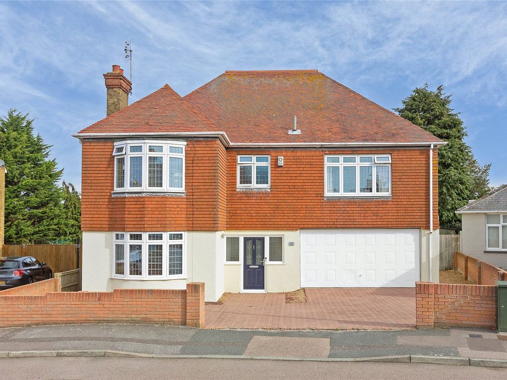5 bed detached house for sale in Vincent Road, Sittingbourne, Kent ME10