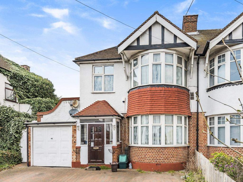 3 bed semidetached house for sale in Tolworth Rise North, Tolworth