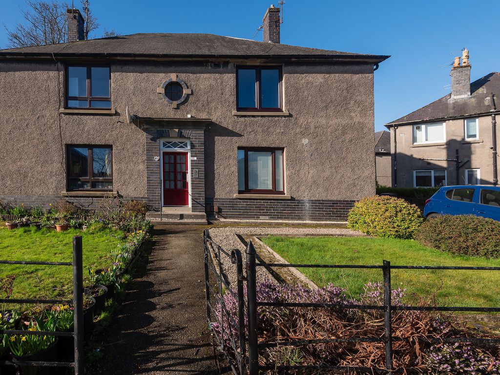 2 bed flat for sale in Ruthrieston Circle, Aberdeen AB10, £105,000 Zoopla