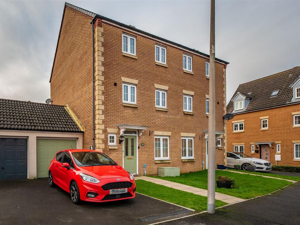 4 bed semidetached house for sale in Tir Yr Yspyty, Bynea, Llanelli SA14, £220,000 Zoopla