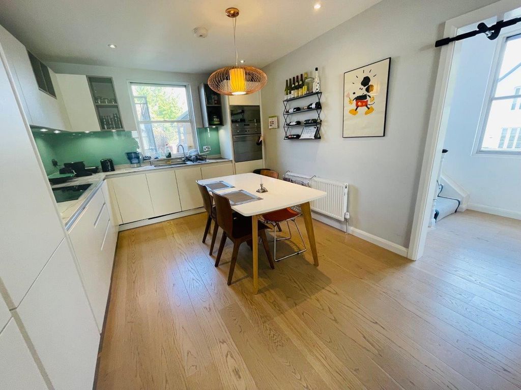 Nugent Terrace, St Johns Wood NW8  